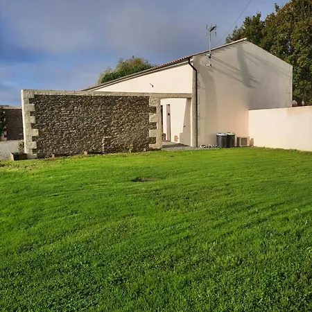 De La Foret De Poyant Casa vacanze